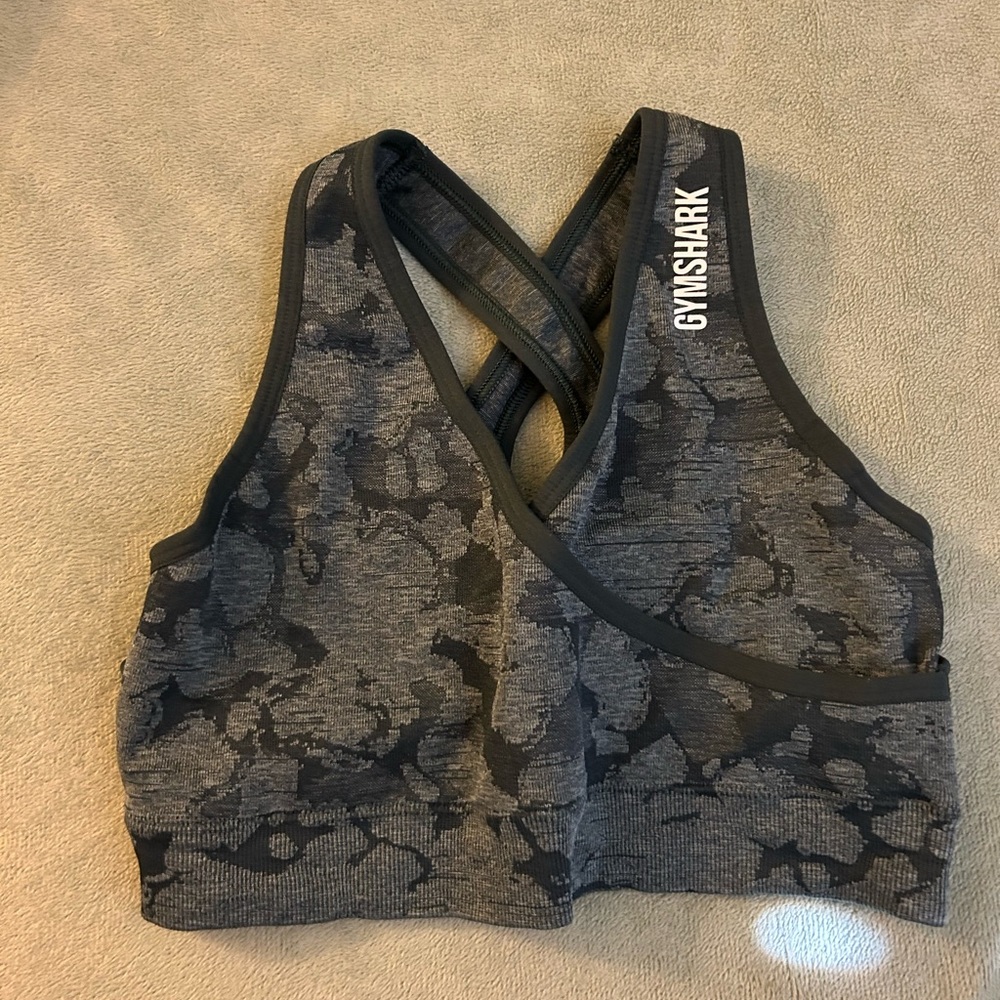 Green Gymshark camo bra